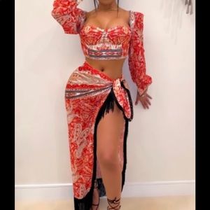 Size small. 2 pc set.